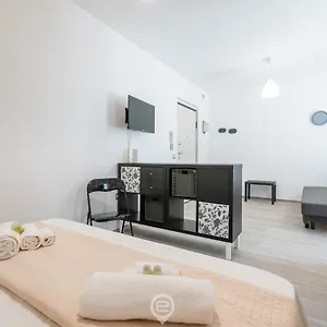 https://apt-fresh-studio-26.in-sardinia.net