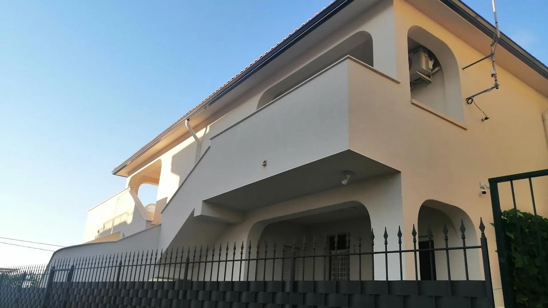 Residence Mare Azzurro Balestrate 0*,